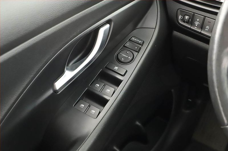 Hyundai i30 (2021) 1.6 CRDi, ČR,1.maj, Serv.kniha - fotka 14 z 14
