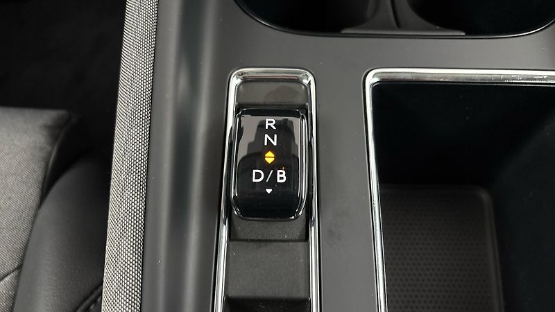 Škoda Enyaq 82 kWh AUT 80 Loft - fotka 24 z 31