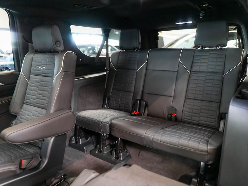 Cadillac Escalade (2026) 6.2 ESV Sport Platinum 2026 - fotka 42 z 46