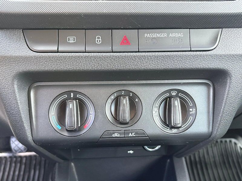 Škoda Fabia (2023) Combi 1.0 TSI / 70 kW / AMBITI - fotka 22 z 24