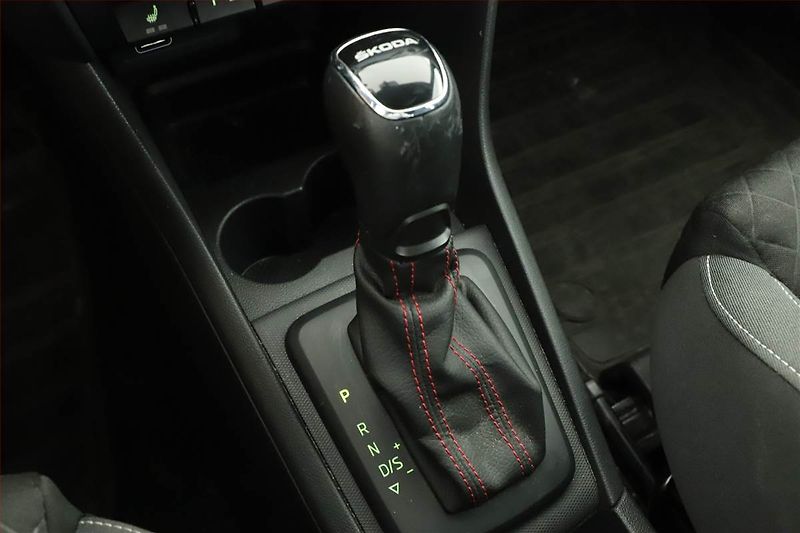 Škoda Rapid (2019) Monte Carlo 1.0 TSI, Automat - fotka 13 z 20