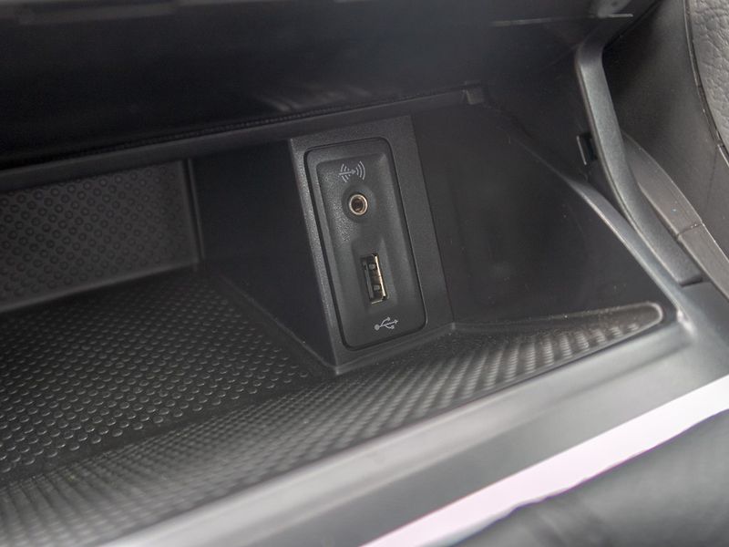 Volkswagen Golf (2018) ČR 1.0TSI 81KW – BARVA - fotka 31 z 52