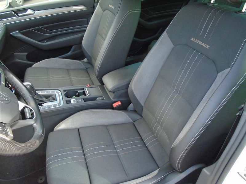 Volkswagen Passat 2,0   ALLTRACK 2.0.TDI-CR - fotka 13 z 35