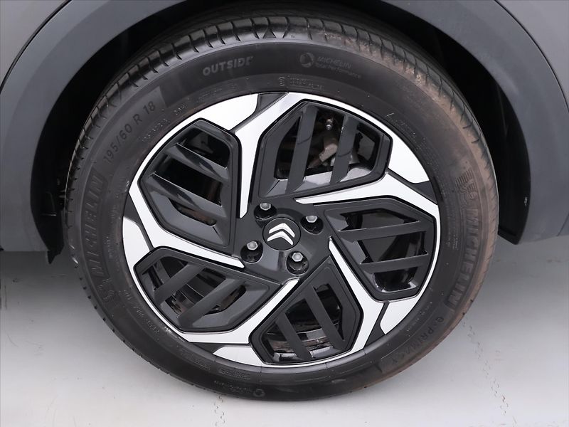 Citroën C4 X 1,2 PT 96kW CZ 1 Maj. Shine - fotka 25 z 32