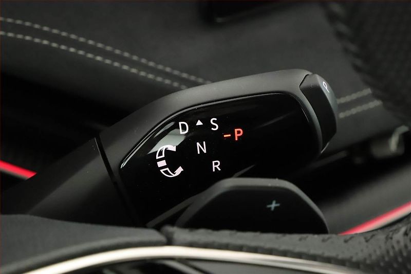 Škoda Superb (2025) 2.0 TDI, SPORTLINE, KEYLESS - fotka 16 z 22