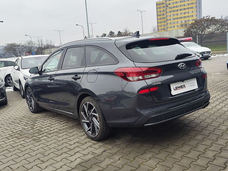 Hyundai i30 1.5 T-GDI/117kW N-Line DCT - fotka 7 z 32