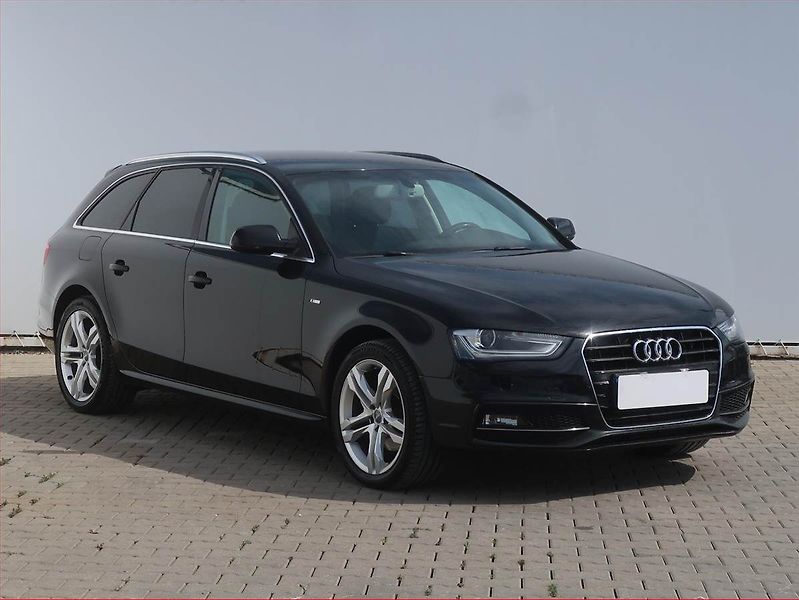 Audi A4 (2015) S-Line 2.0 TDI, Automat - fotografie inzerátu