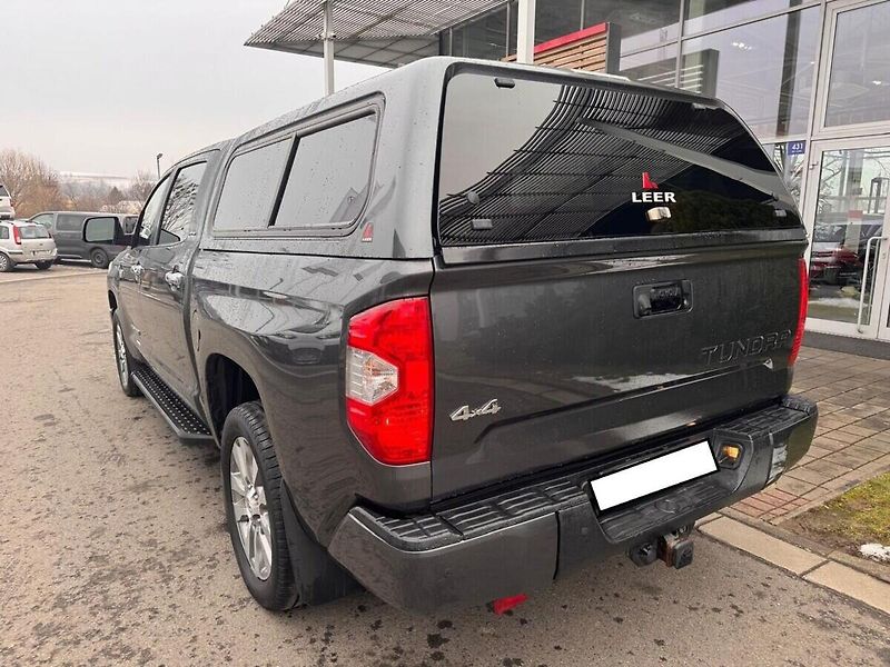Toyota Tundra Limited - fotka 4 z 6