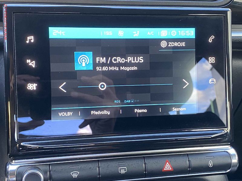 Citroën C3 (2022) 1.2, Feel, navi - fotka 16 z 17
