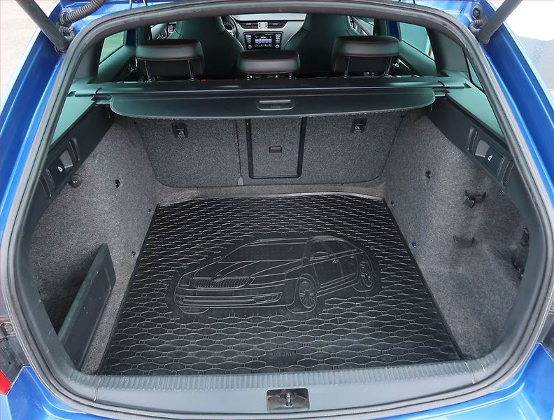 Škoda Octavia (2013) RS 2.0 TDI, Serv.kniha, Xenony - fotka 14 z 20
