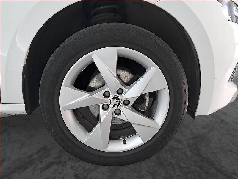 Škoda Kamiq (2020) Style Plus 1.5 TSI - fotka 14 z 16