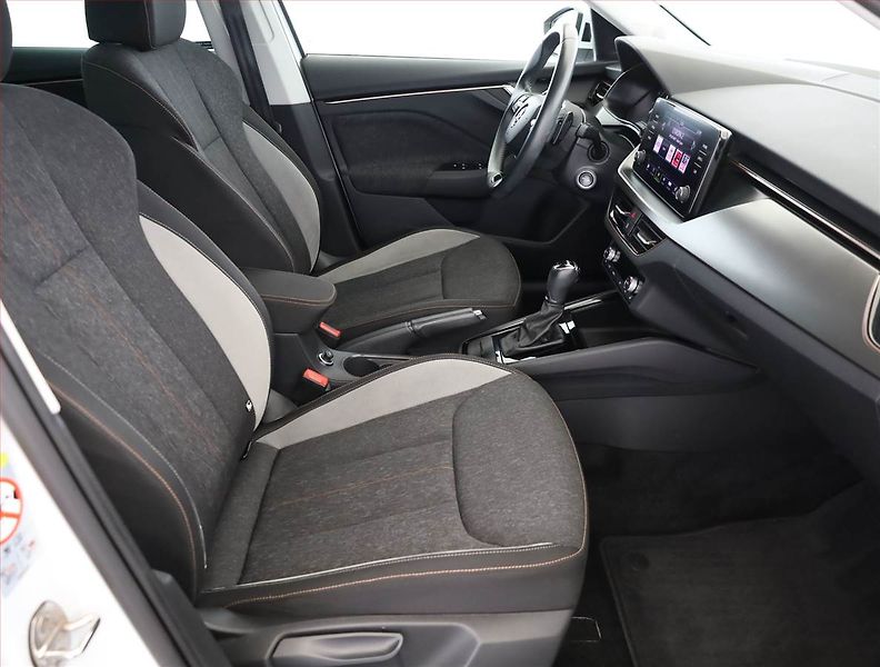 Škoda Kamiq (2021) Style 1.0 TSI, Automat - fotka 7 z 18