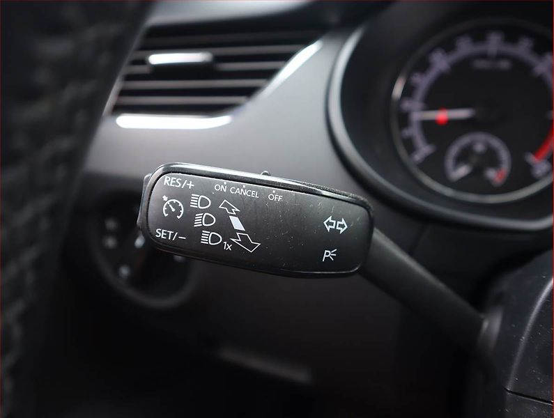 Škoda Octavia (2018) 2.0 TDI, Automat, Serv.kniha - fotka 16 z 20
