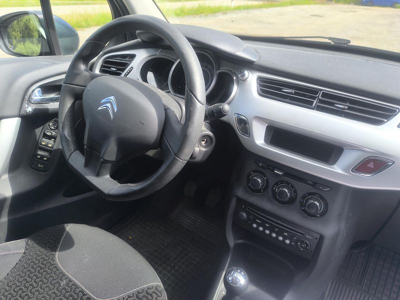 Citroën C3 1.4i,KRÁSNÝ,45KM,VÝBAVA,1MAJ86 - fotka 9 z 19