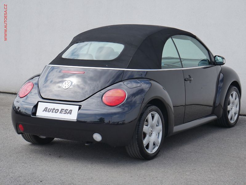 Volkswagen New Beetle (2003) 1.6 i, výhřev sed - fotka 4 z 15