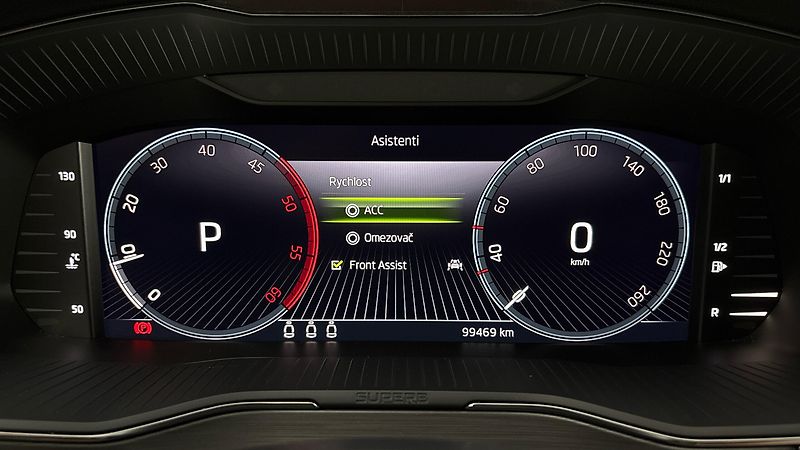 Škoda Superb 2.0 TDI DSG Style Combi - fotka 10 z 26