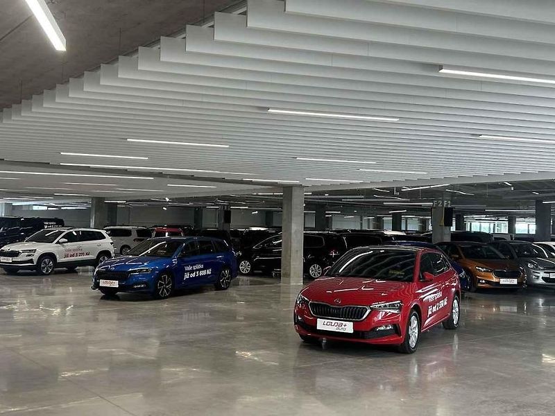 Nedaleko Poděbrad začíná fungovat největší autosalon ojetých aut v Evropě