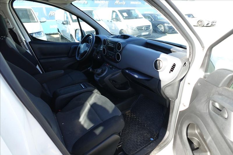 Peugeot Partner 1,6 HDI  KLIMA SERVISKA - fotka 16 z 29