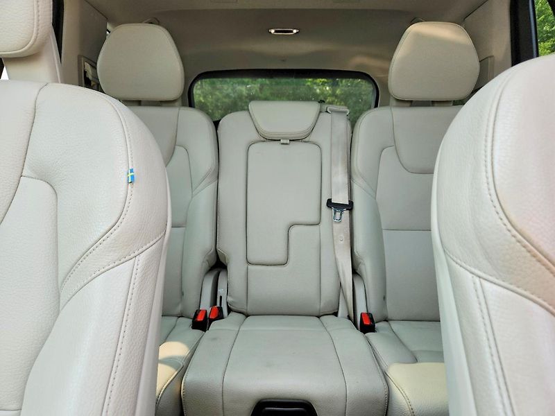 Volvo XC60 (2021) T5 MOMENTUM  - fotka 10 z 12