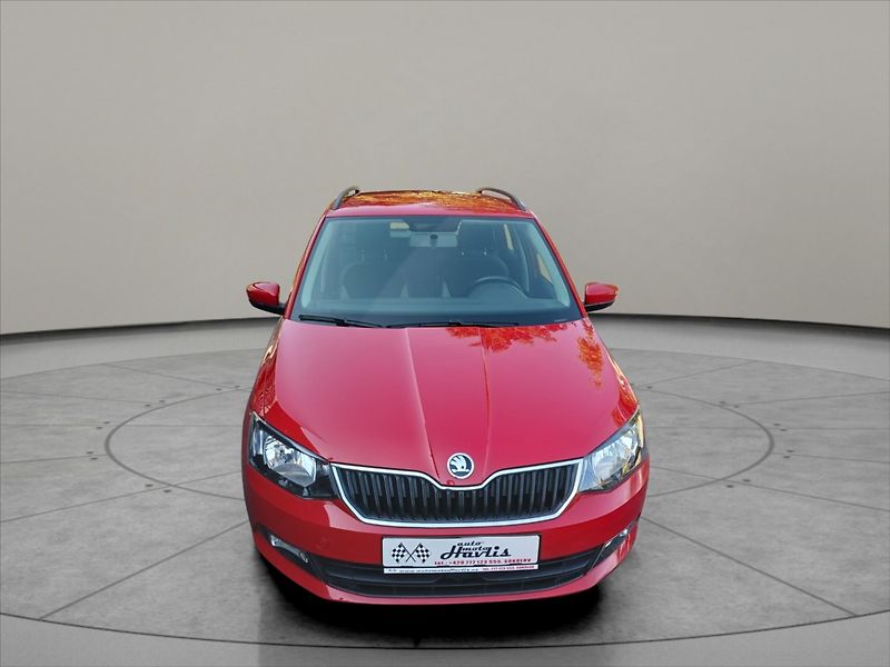 Škoda Fabia 1,2 TSI 66KW KOMBI - fotka 9 z 19