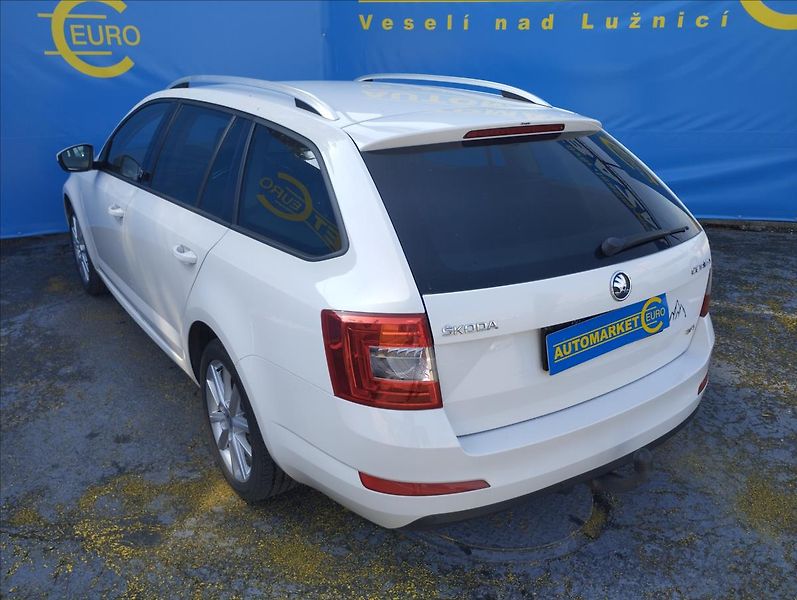 Škoda Octavia 2,0 TDi 110KW 4X4 - fotka 6 z 18