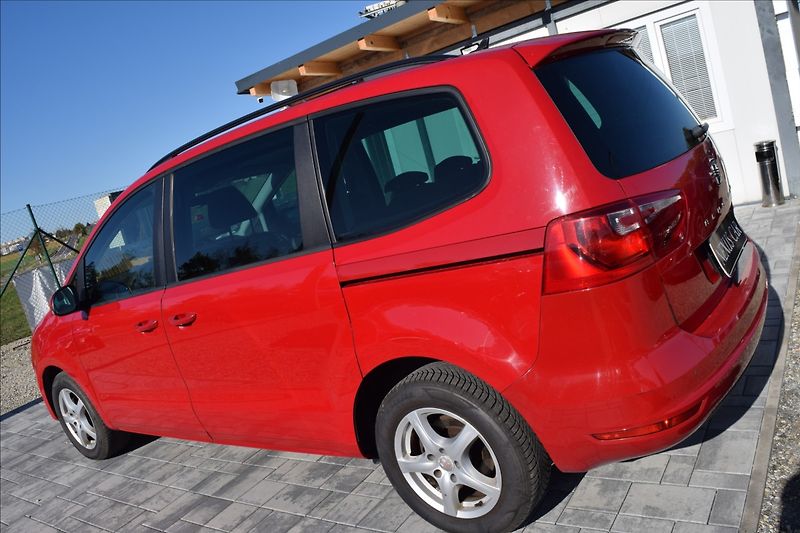 Seat Alhambra 1,4 TSi 110KW KLIMA NOVÁ NÁPLŇ - fotka 7 z 48