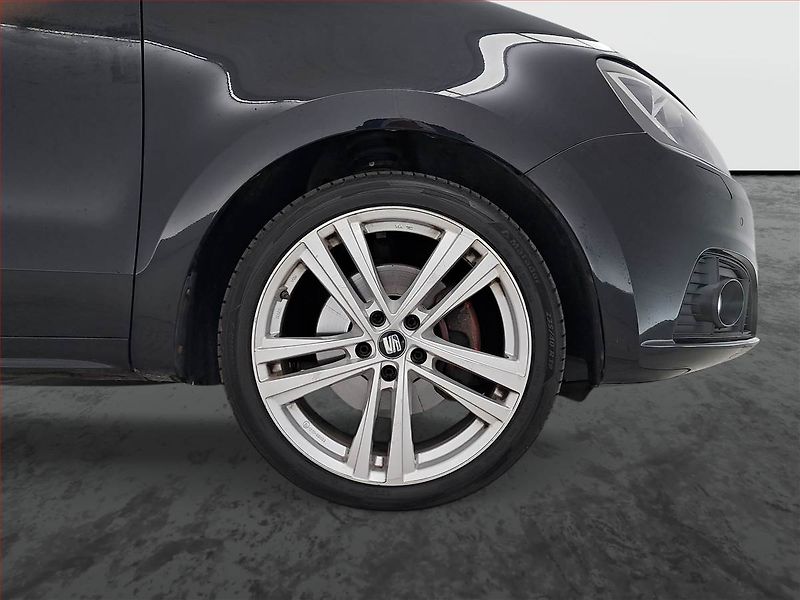 Seat Alhambra (2012) 2.0 TDI, Automat, 7 míst, Navi - fotka 15 z 21