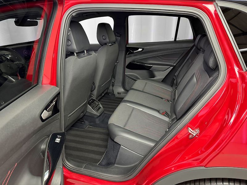 Volkswagen ID.4 GTX 220 KW 4M IQ.LIGHT, TEP. Č - fotka 11 z 26