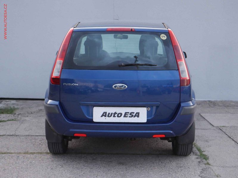 Ford Fusion (2009) 1.4i, AAC - fotka 5 z 17