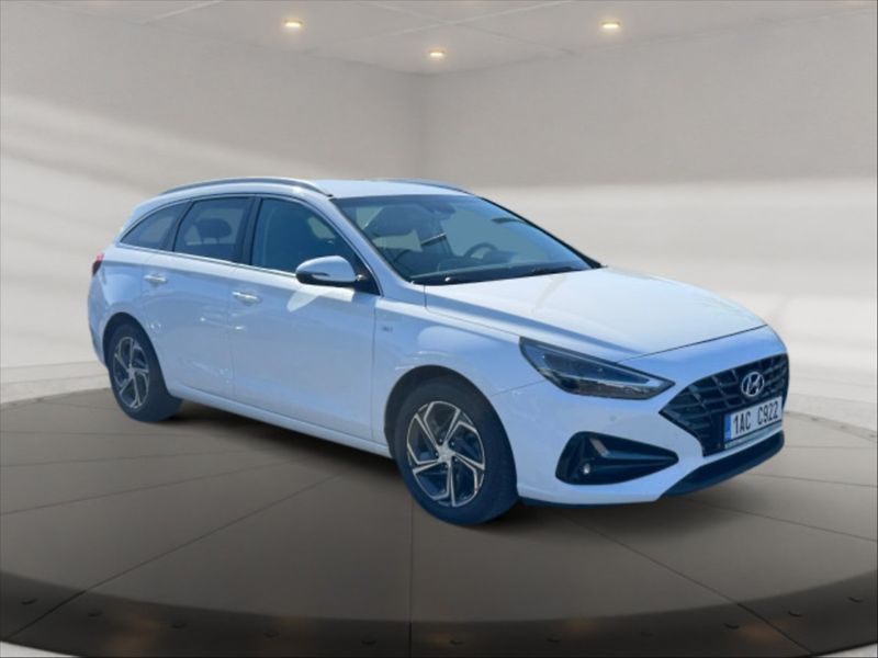 Hyundai i30 1,5 T-GDI Smart 5d - fotka 1 z 10