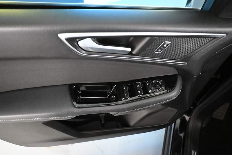 Ford Galaxy (2023) 2.5 TITANIUM 7 Míst LED ACC SO - fotka 16 z 40