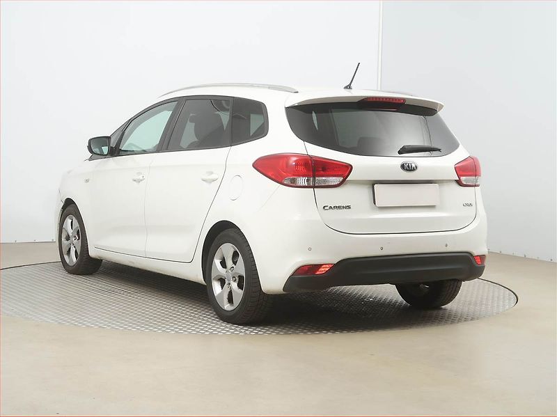 Kia Carens (2015) 1.7 CRDi, Automat, Tempomat - fotka 4 z 16