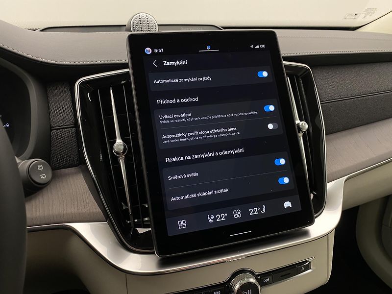 Volvo XC90 (2026) T8 AWD Plug-in DARK ULTRA - fotka 63 z 74