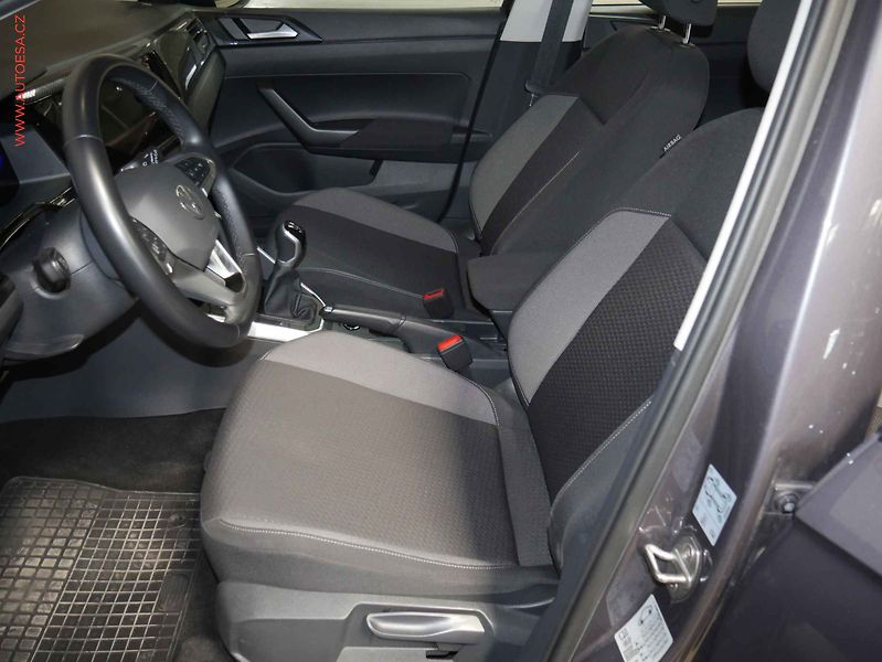 Volkswagen Taigo (2023) 1.0TSI, ČR, servis.kniha - fotka 9 z 19