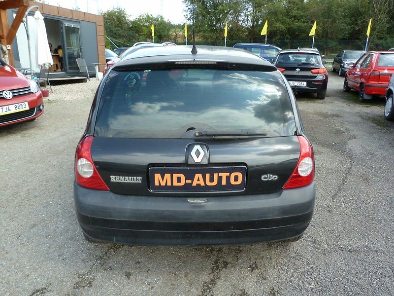 Renault Clio 1,2 16V - fotka 6 z 14