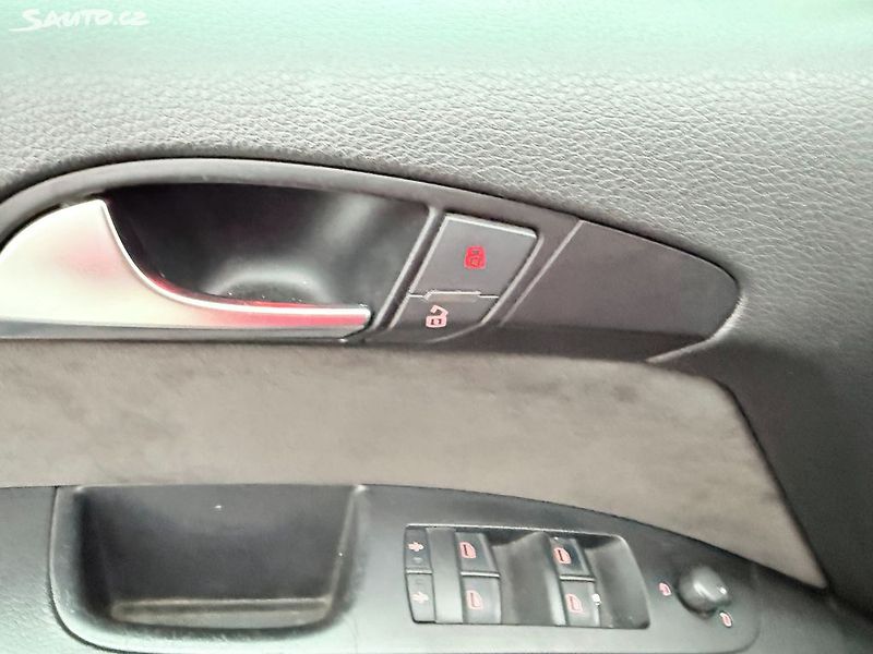 Audi Q7 3,0 TDI V6 QUATTRO - fotka 23 z 38