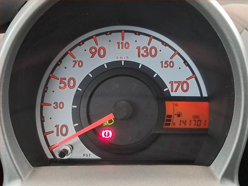 Peugeot 107 (2011) 1.0, po STK, Klima, udržované - fotka 11 z 14