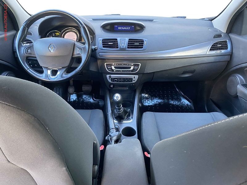 Renault Mégane (2015) 1.5dCi, 1.maj,ČR, AC, tempo - fotka 9 z 19