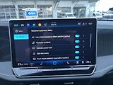 Volkswagen Passat Business 2,0 TDI DSG - náhled 17