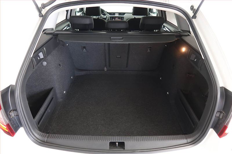 Škoda Octavia (2018) Style Plus 1.6 TDI, Tempomat - fotka 13 z 18