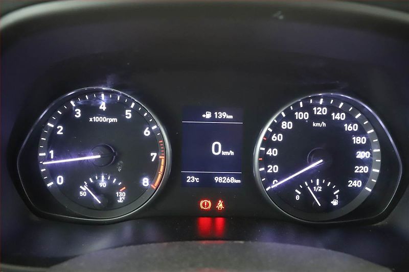 Hyundai i30 (2018) 1.4 T-GDI, ČR,1.maj - fotka 10 z 14