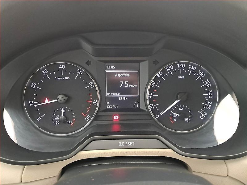 Škoda Octavia (2013) 1.8 TSI, Serv.kniha, Tempomat - fotka 11 z 16