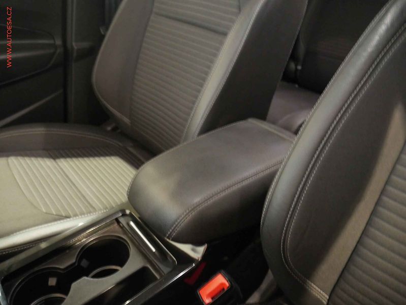 Ford Kuga (2019) 2.0 TDCI 4x4, 2.maj,ČR, AC - fotka 15 z 17