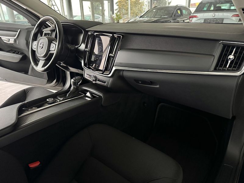 Volvo S90 D4 Aut*140kW*LED*REZERVACE! - fotka 13 z 33
