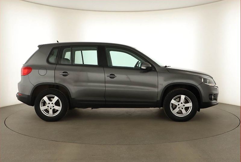 Volkswagen Tiguan (2012) 1.4 TSI, Tempomat - fotka 6 z 12