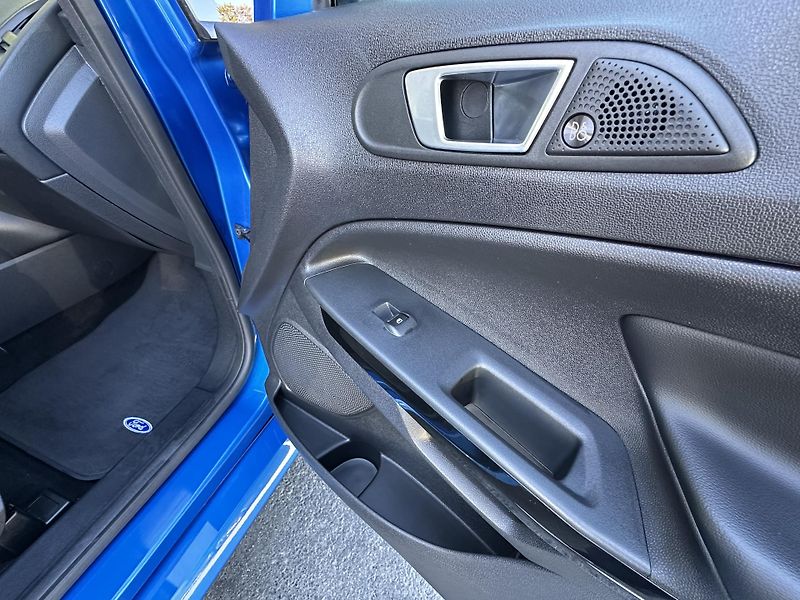 Ford EcoSport (2021) 1.0EB/103kW *ST LINE* 1.Maj. - fotka 21 z 41