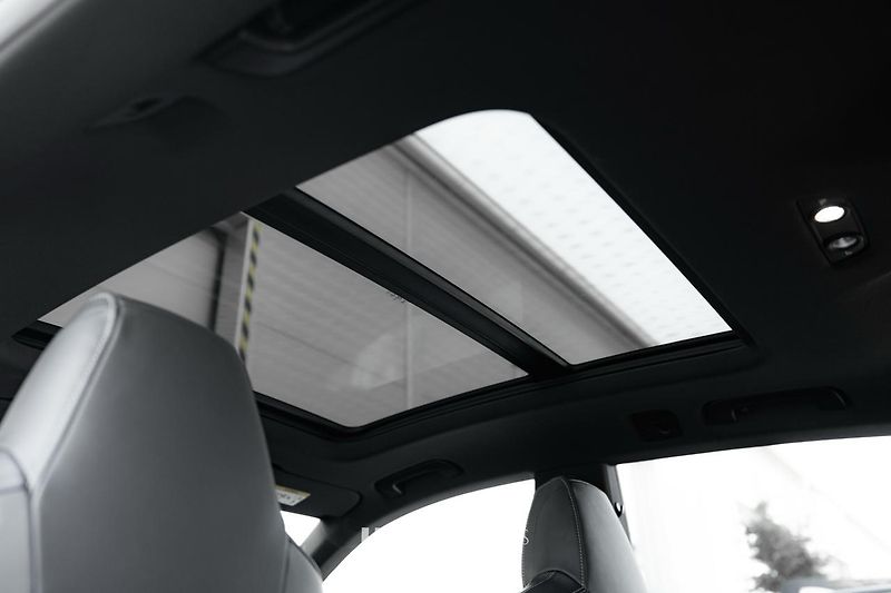 Audi SQ8 (2022) 4.0 TFSI 373kW quattro - fotka 23 z 44