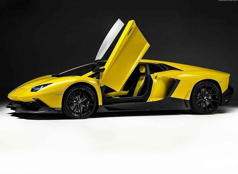 Lamborghini V12