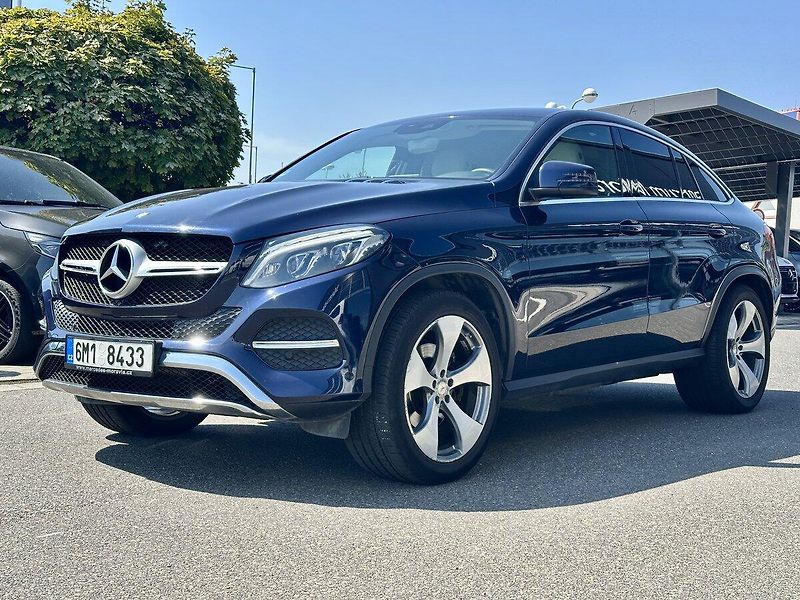 Mercedes-Benz GLE (2017) 400 4MATIC Kupé - fotka 7 z 35