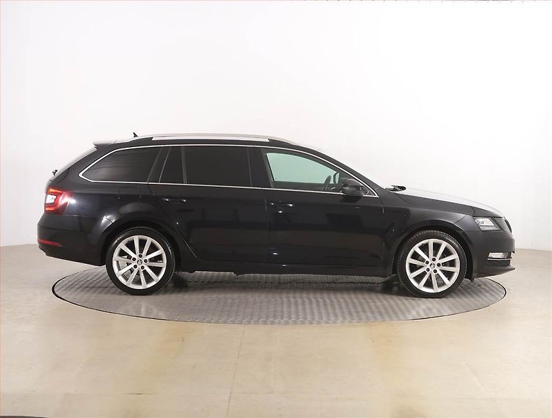 Škoda Octavia (2017) Style 2.0 TDI, Automat - fotka 6 z 22